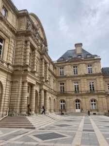 Parvis du Sénat